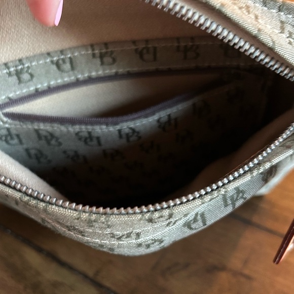 Dooney & Bourke Tan Signature Handbag Small Canvas Leather Trim - Picture 10 of 12